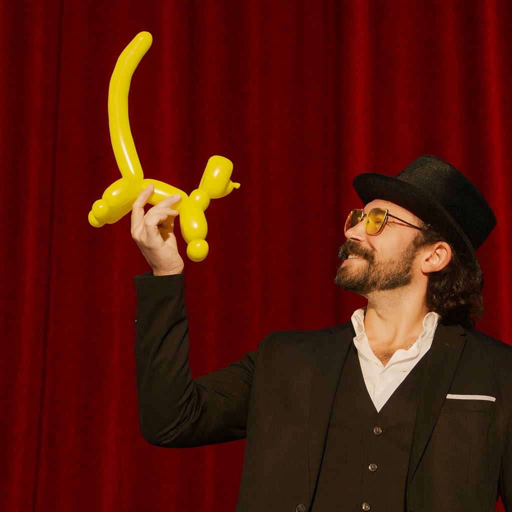 Eli the Magician in performance